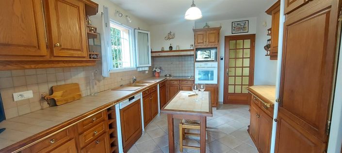 Image No.7-4 Bed House for sale