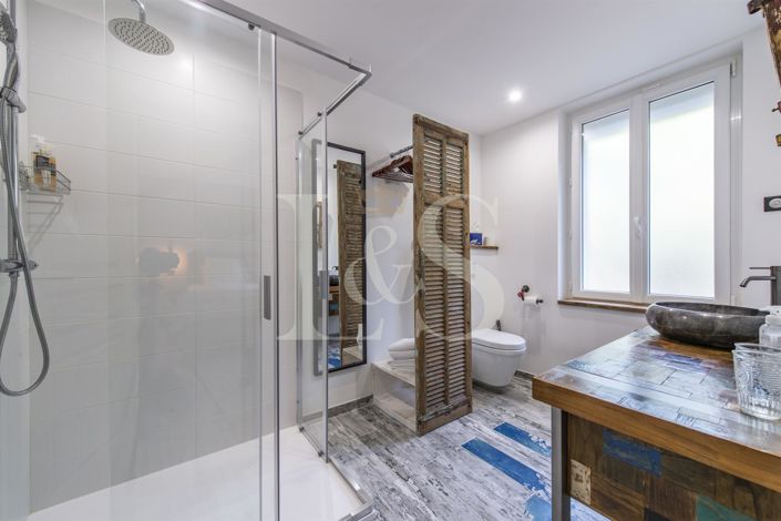 Image No.20-8 Bed House for sale