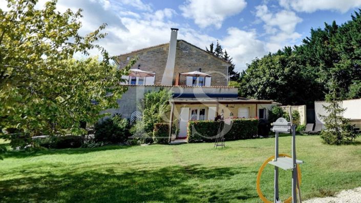 Image No.4-8 Bed House for sale