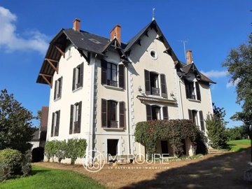 1 - Avallon, Maison