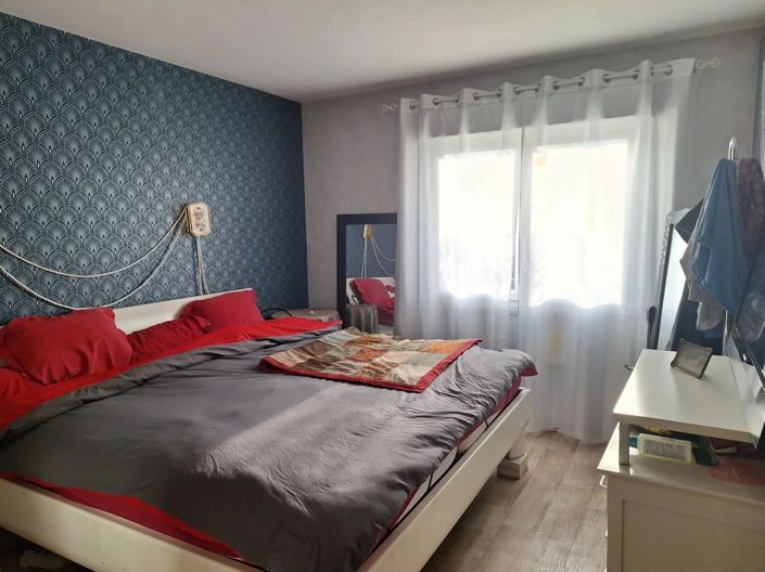 Image No.6-3 Bed House for sale