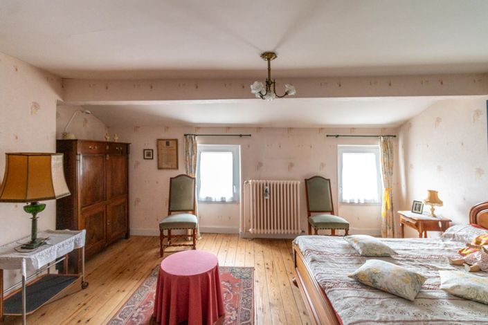 Image No.11-3 Bed House for sale