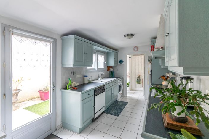 Image No.6-3 Bed House for sale