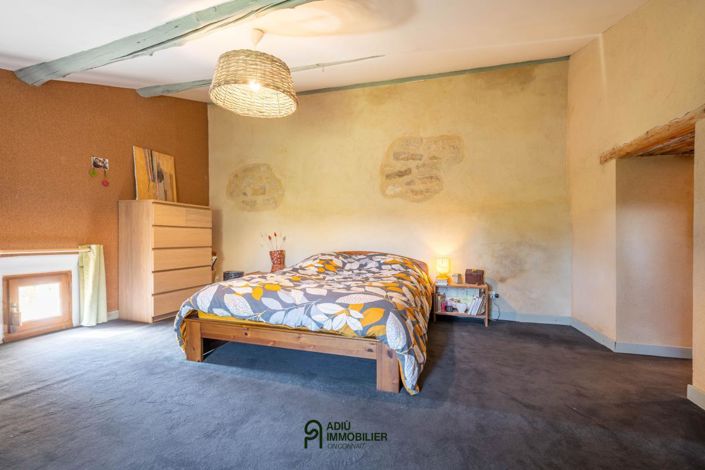 Image No.10-3 Bed House for sale