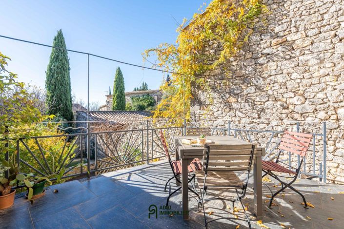 Image No.15-3 Bed House for sale
