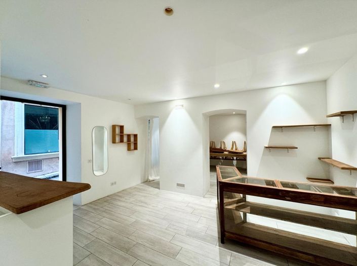 Image No.2-3 Bed House for sale