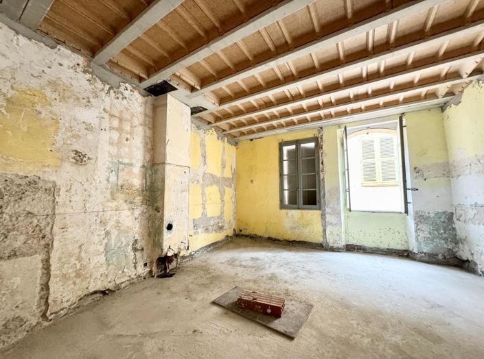 Image No.6-3 Bed House for sale