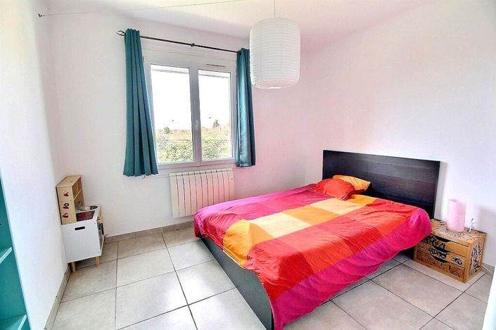 Image No.7-5 Bed House for sale