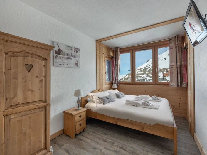 Image No.10-5 Bed Apartment for sale