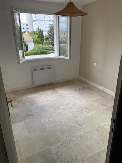 Image No.9-3 Bed Apartment for sale