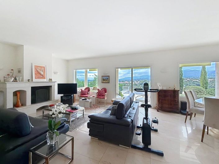 Image No.17-4 Bed House for sale