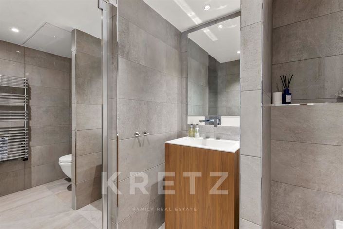 Image No.8-2 Bed Apartment for sale