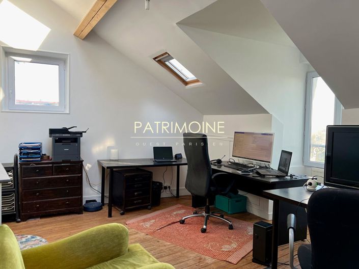 Image No.14-6 Bed Property for sale