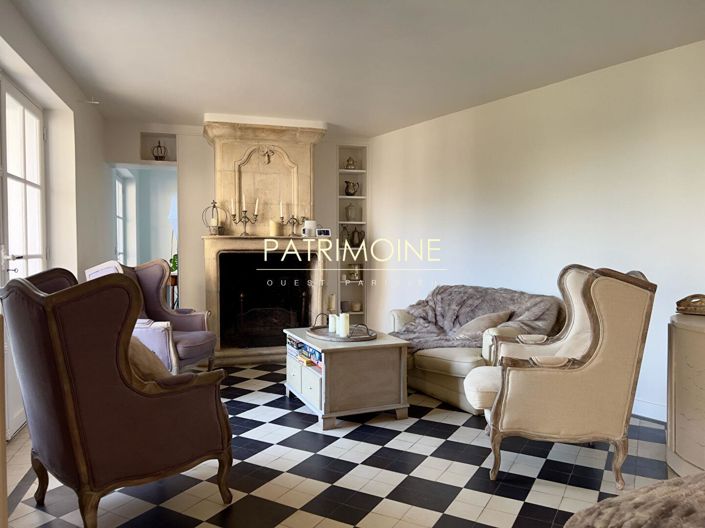 Image No.3-6 Bed Property for sale