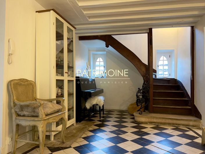 Image No.6-6 Bed Property for sale