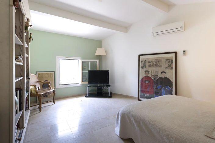 Image No.14-4 Bed House for sale