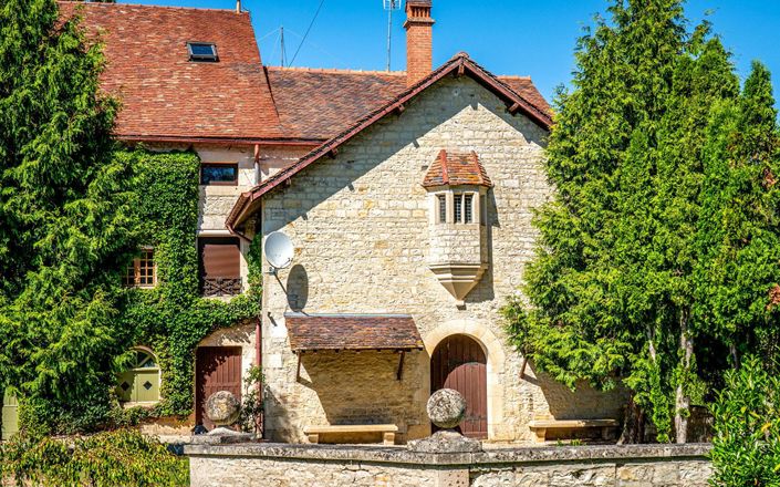 Image No.6-Propriété de 20 chambres à vendre à Laferté-sur-Aube