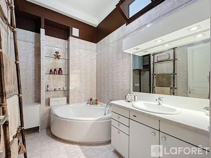 Image No.16-1 Bed Apartment for sale