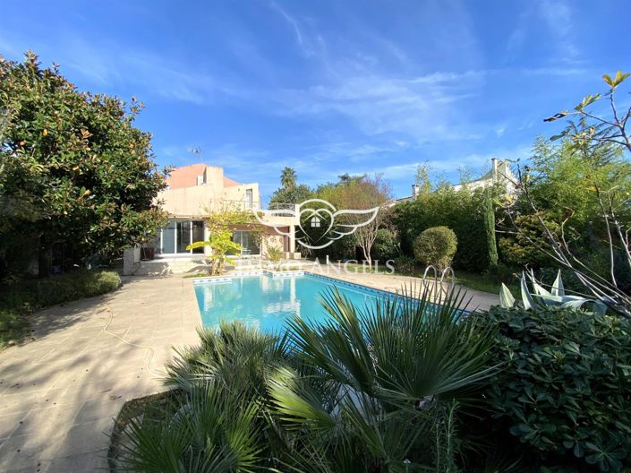 Image No.2-4 Bed House for sale