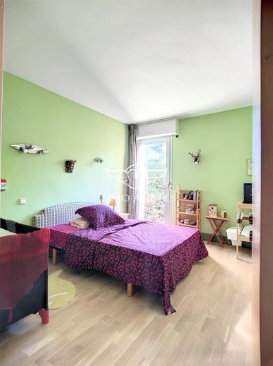 Image No.4-4 Bed House for sale