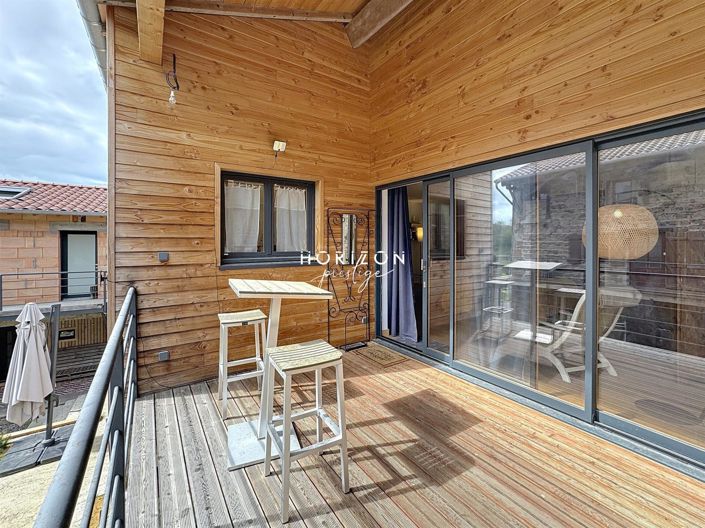 Image No.10-5 Bed Property for sale