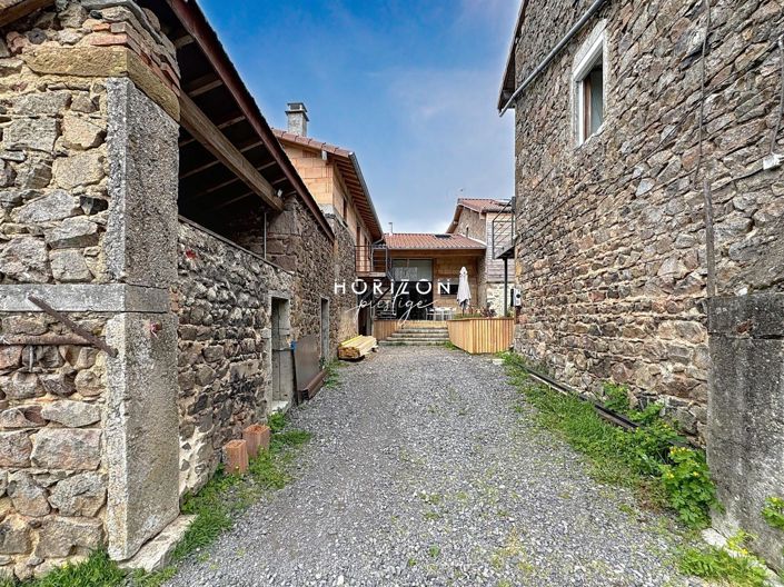 Image No.11-5 Bed Property for sale