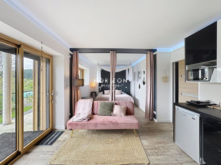 Image No.17-5 Bed Property for sale