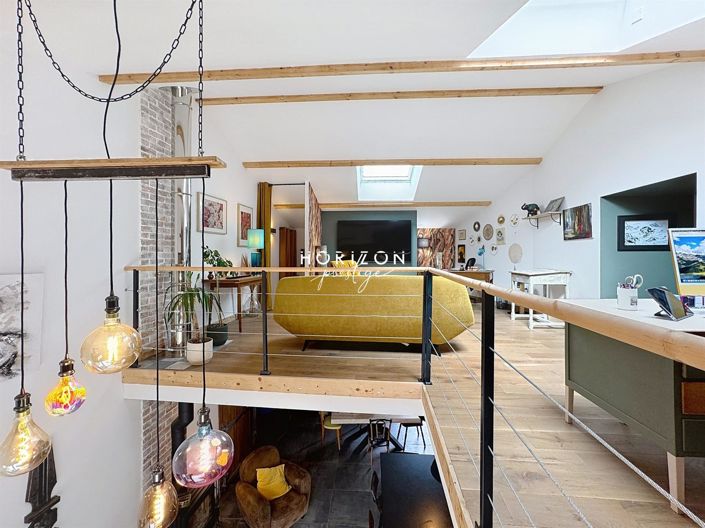 Image No.26-5 Bed Property for sale