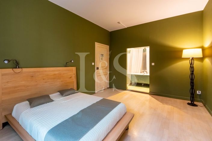 Image No.15-10 Bed House for sale