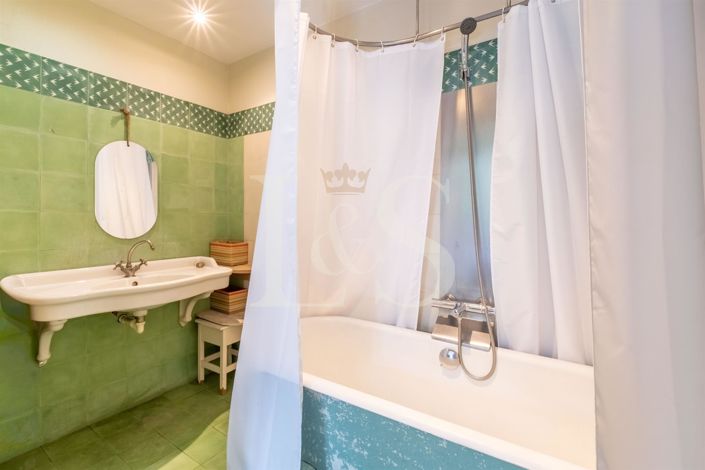 Image No.18-Maison de 10 chambres à vendre à Nyons