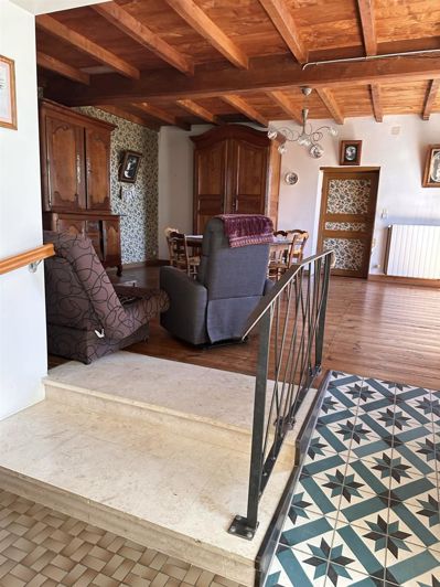 Image No.5-Maison de 6 chambres à vendre à Saint-Jean-d'Angély