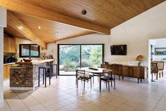 Image No.9-3 Bed House for sale