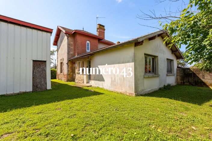 Image No.3-4 Bed House for sale