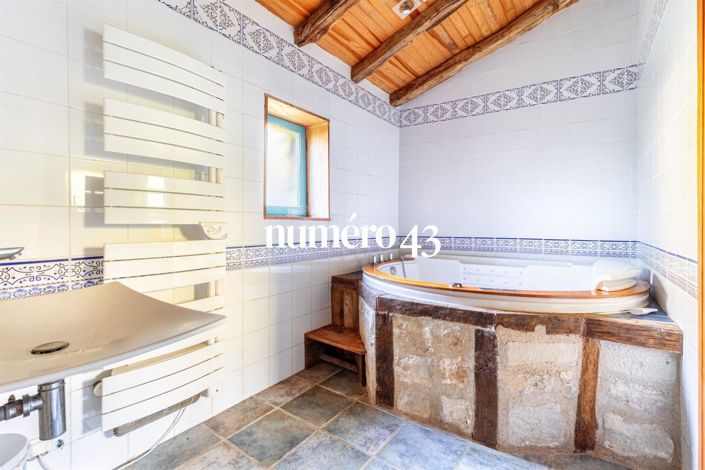 Image No.13-5 Bed House for sale