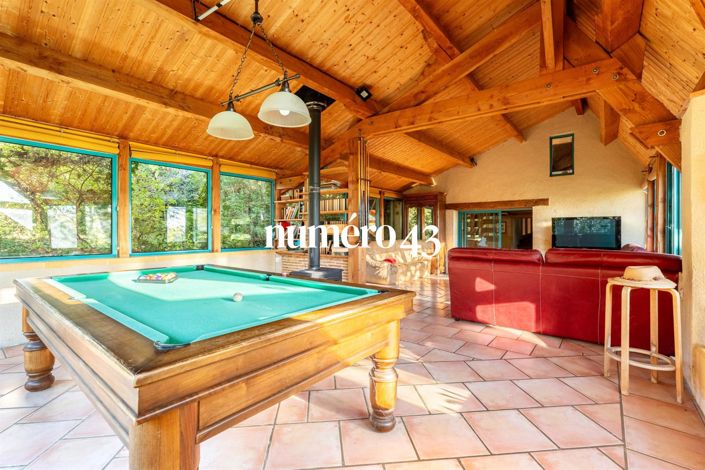 Image No.5-5 Bed House for sale