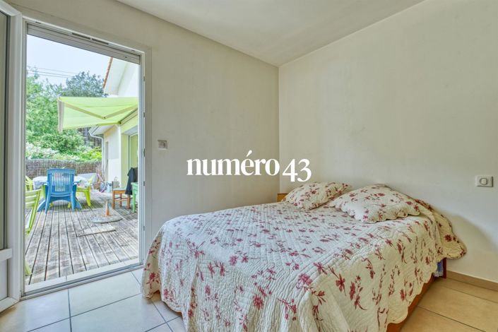 Image No.15-2 Bed House for sale