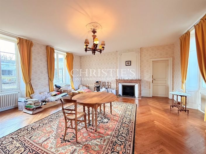 Image No.17-10 Bed House for sale
