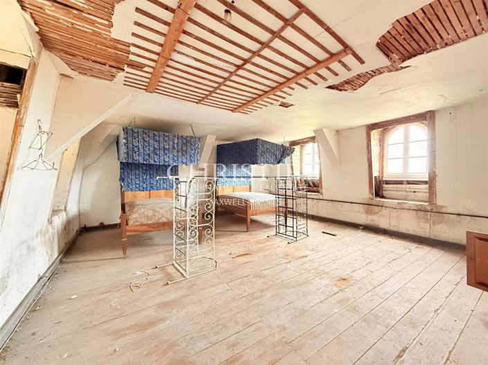 Image No.23-10 Bed House for sale