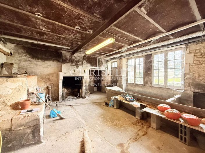 Image No.36-10 Bed House for sale
