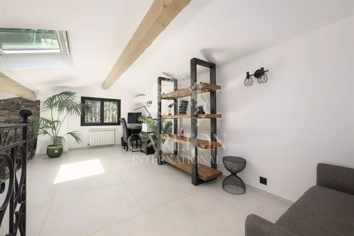 Image No.13-4 Bed House for sale