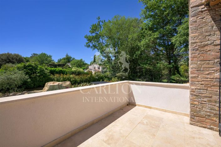 Image No.17-4 Bed House for sale