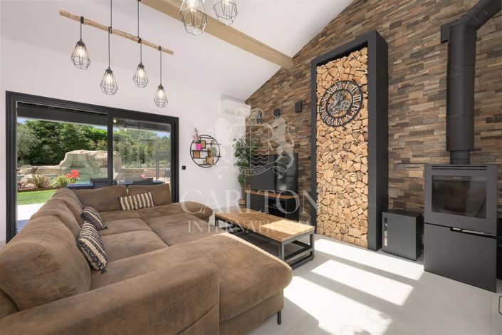 Image No.8-4 Bed House for sale