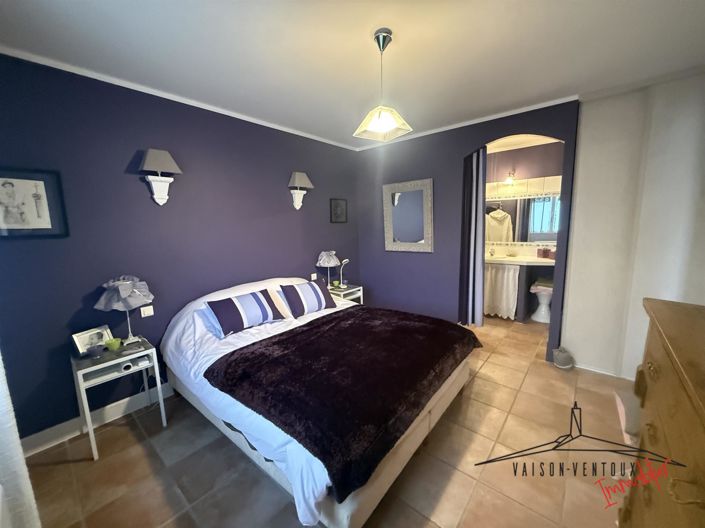 Image No.17-5 Bed House for sale