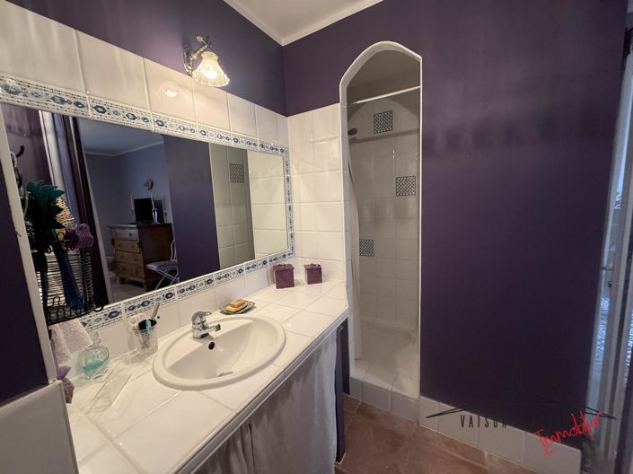 Image No.18-5 Bed House for sale