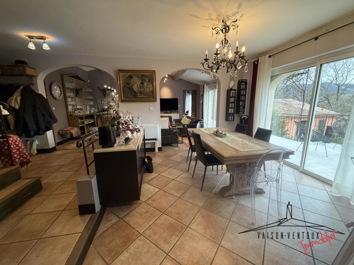 Image No.9-5 Bed House for sale