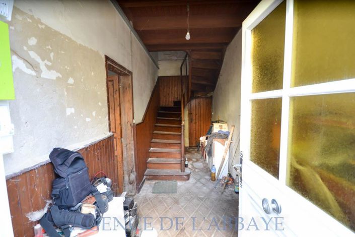 Image No.5-2 Bed House for sale