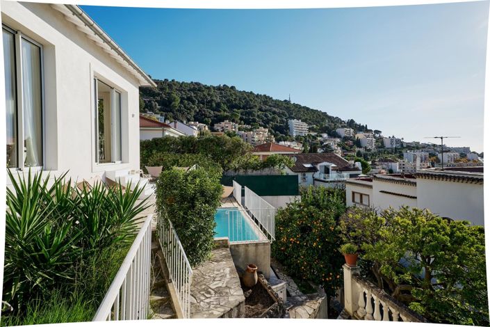 Image No.18-3 Bed House for sale