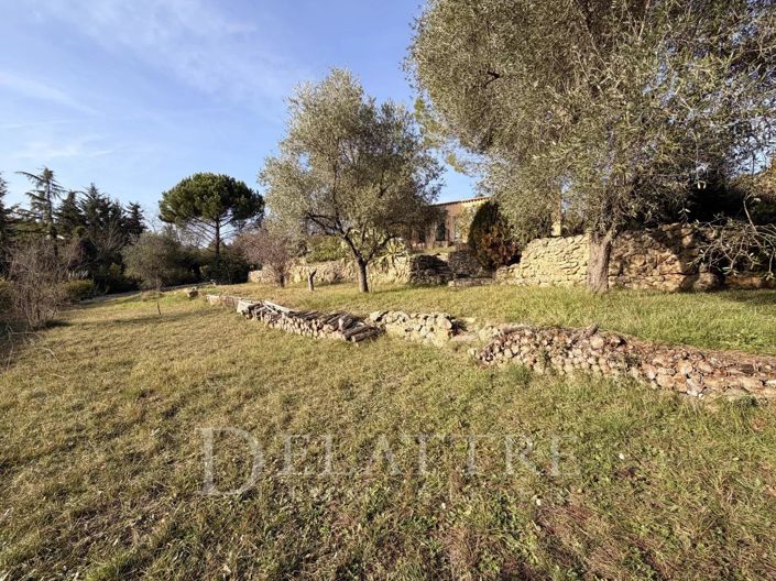 Image No.3-4 Bed House for sale