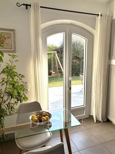 Image No.11-4 Bed House for sale