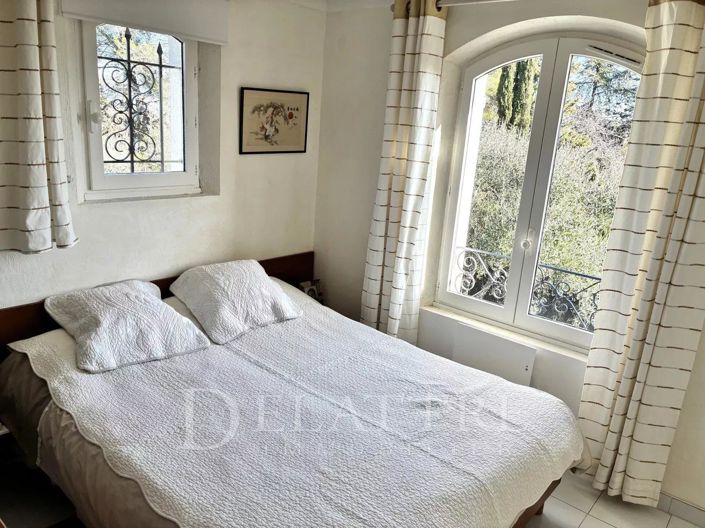 Image No.14-4 Bed House for sale